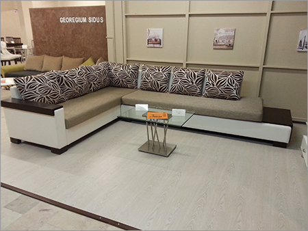 लॉन्गर सोफा