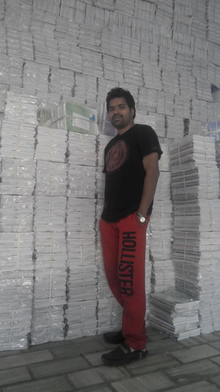 Books Loading Unloading