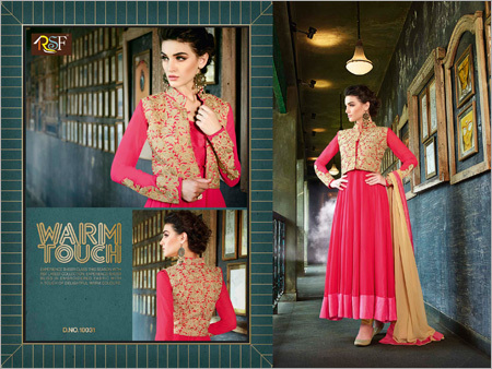 चूड़ीदार सूट