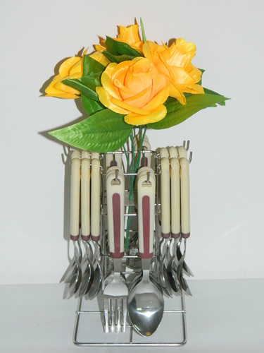 पुष्प डिजाइन कटलरी सेट