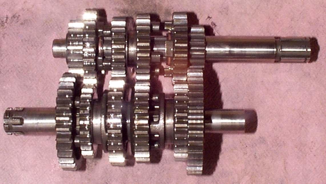 गियर और शाफ्ट