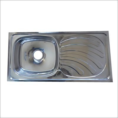 ड्रेनबोर्ड के साथ सिंगल बाउल सिंक