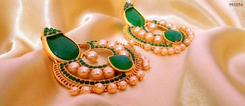 ईयरिंग्स!