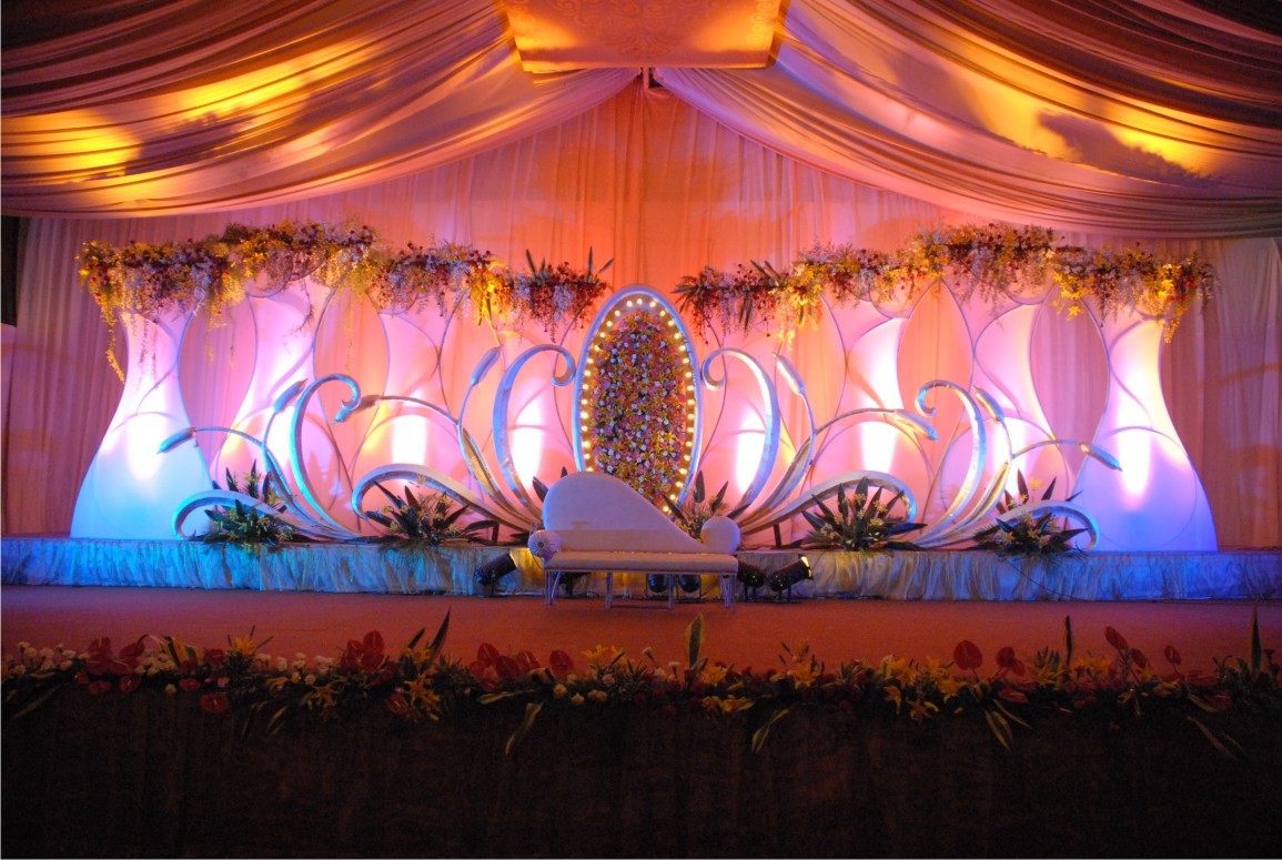 Wedding Management Services - Customizable Design, Full-service Planning | Stress-free Event, Budget Management, Floral Design, Vendor Coordination, Venue Decor