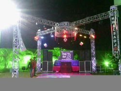 डीजे लाइटिंग ट्रस