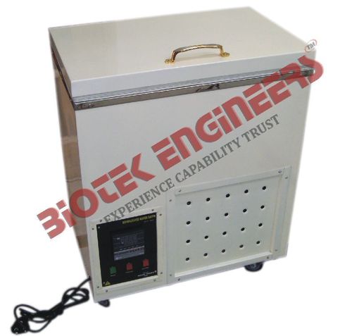 रेफ्रिजरेटेड वॉटर बाथ