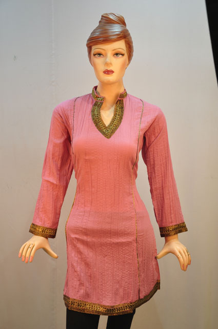 क्रश्ड फैब्रिक कुर्ती