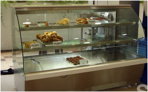 बेकरी शोकेस