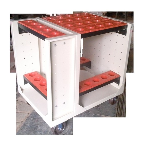 Vmc Heavy Duty Tool Trolley Capacity: 800-900 Kg/Hr