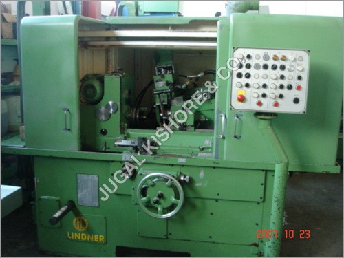Lindner Thread Grinder - Steel, Max Grinding Length 180 mm, Max Diameter 200 mm, Width of Grinding Wheel 6-30 mm | Automatic, High Efficiency, Low Energy Consumption, Low Noise
