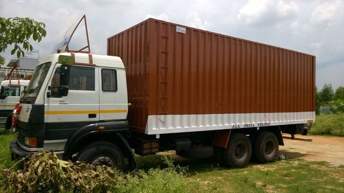 24 फीट, 10 पहिए वाला शिपिंग कंटेनर