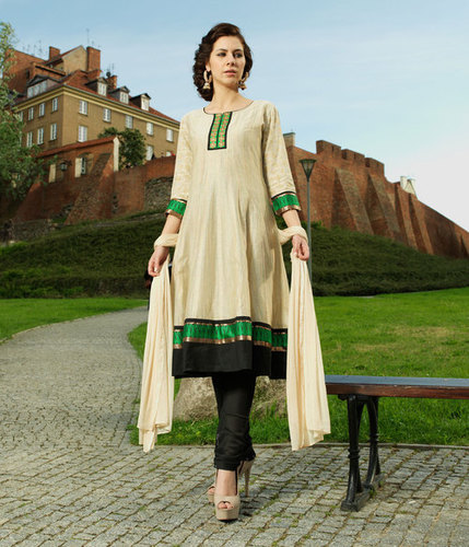 प्लेन सलवार कमीज़