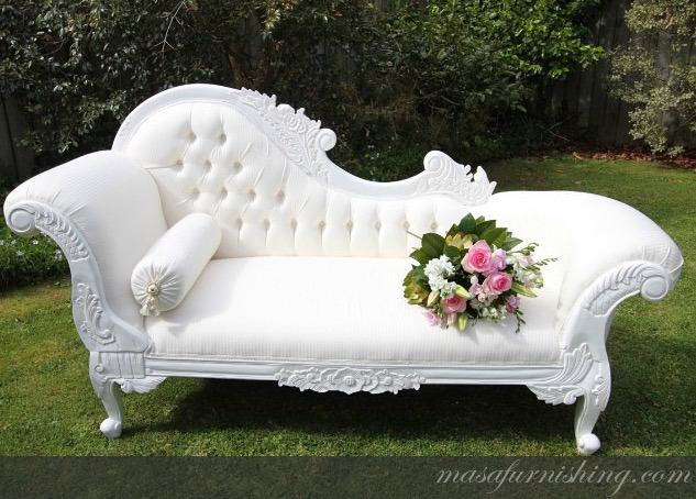 Le French Chaise