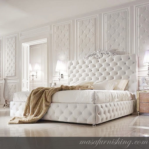 Crown Tufted Bed