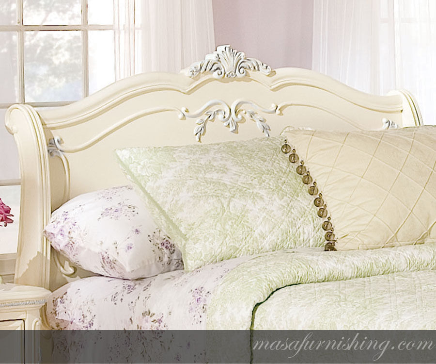 Victorian Chic Storage Bed