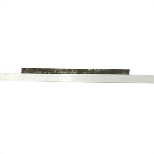 Passive Electrostatic Brushes
