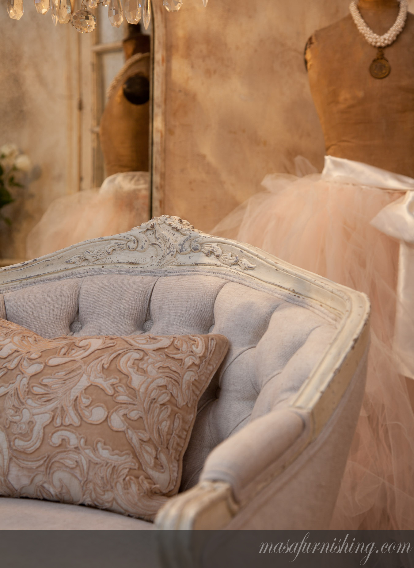 Provincial Tufted Chaise Lounge