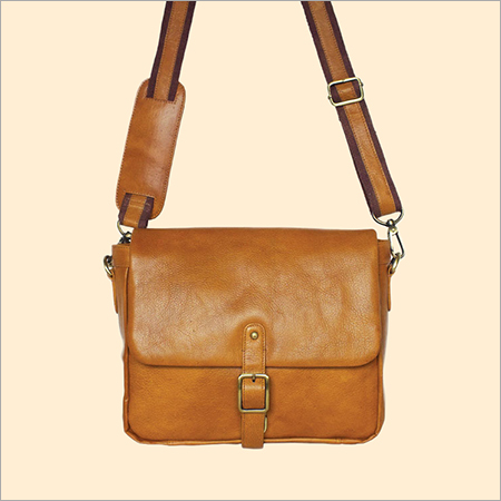 कस्टमाइज्ड लेदर हैंडबैग्स