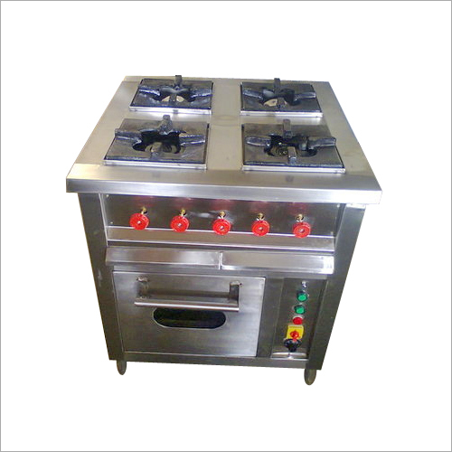 4 बर्नर के साथ ओवन