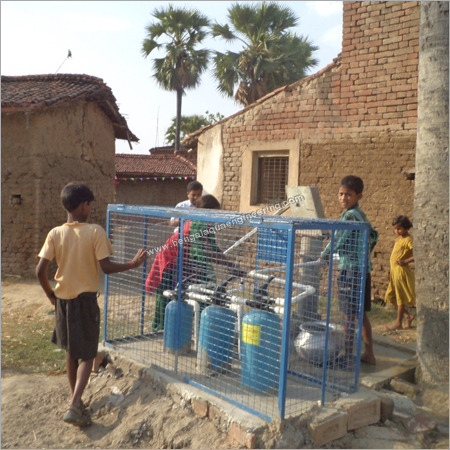आयरन, फ्लोराइड और बैक्टीरिया निकालने का संयंत्र