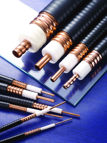 फीडर केबल्स