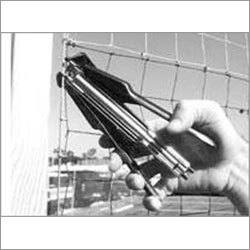 पक्षी जाली स्थापना