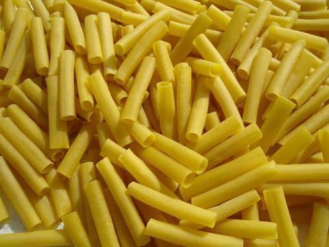 पास्ता बनाने की मशीन