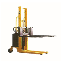 सेमी इलेक्ट्रिक स्टैकर