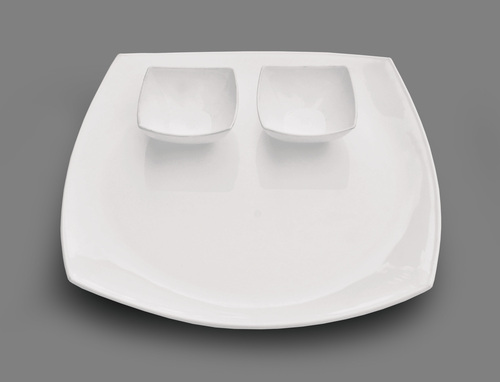 प्लास्टिक की गोल प्लेट