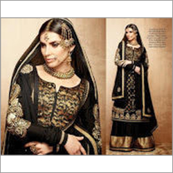 डिजाइनर सूट