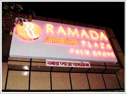 व्यावसायिक LED साइन बोर्ड