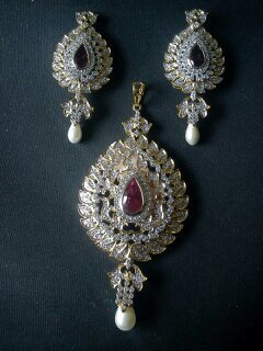 92.5 चांदी की पेंडेंट सेट