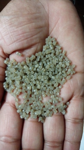 पॉलीप्रोपाइलीन ग्लासी ग्रेन्यूल्स