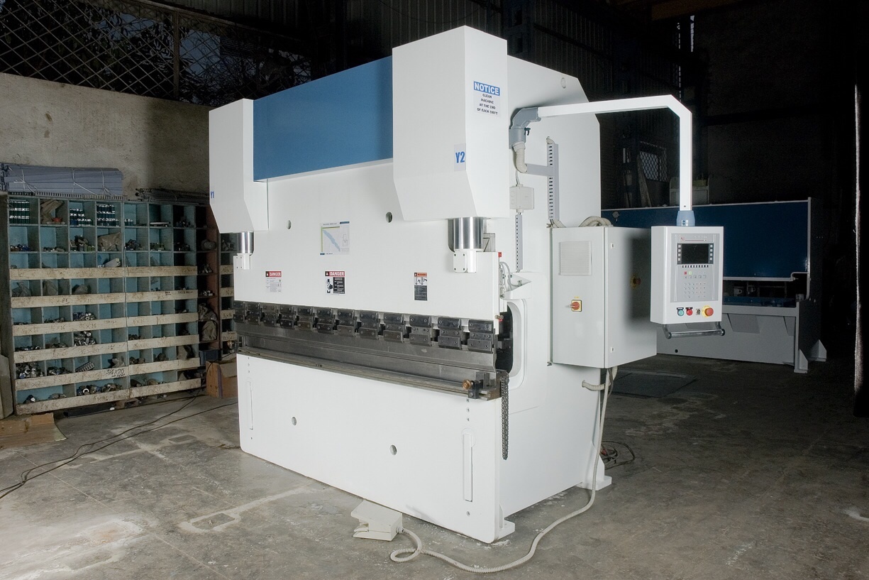 Cnc Synchro Press Brake - Superior Quality Robust Design | Advanced Technology, High Performance