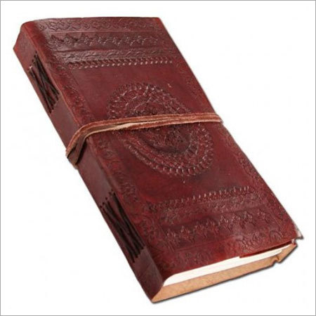 पारंपरिक हस्तनिर्मित डायरी