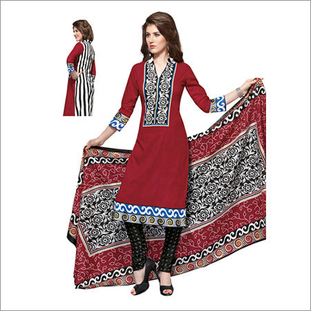 सूती पोशाक