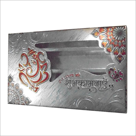 डिजाइनर पेपर बॉक्स