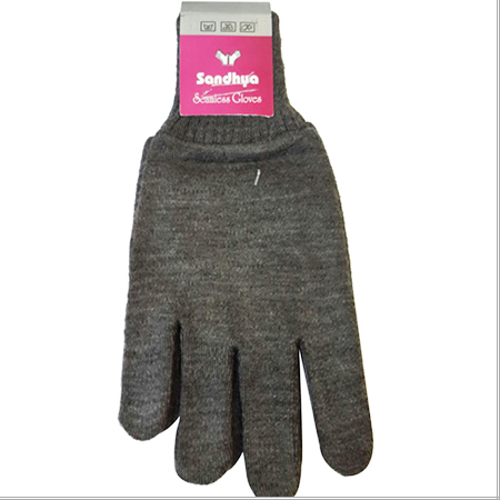 ऊन की बुनी हुई दस्ताने