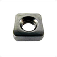 चौकोर नट्स