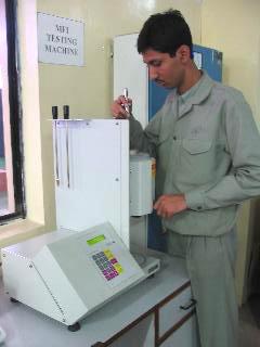 इंजेक्शन मोल्डेड प्लास्टिक घटक