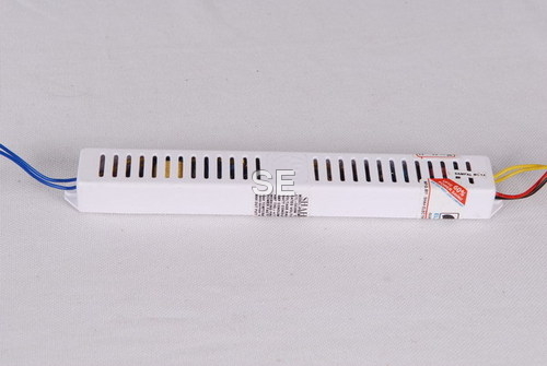 प्लास्टिक बॉडी इलेक्ट्रॉनिक बैलास्ट