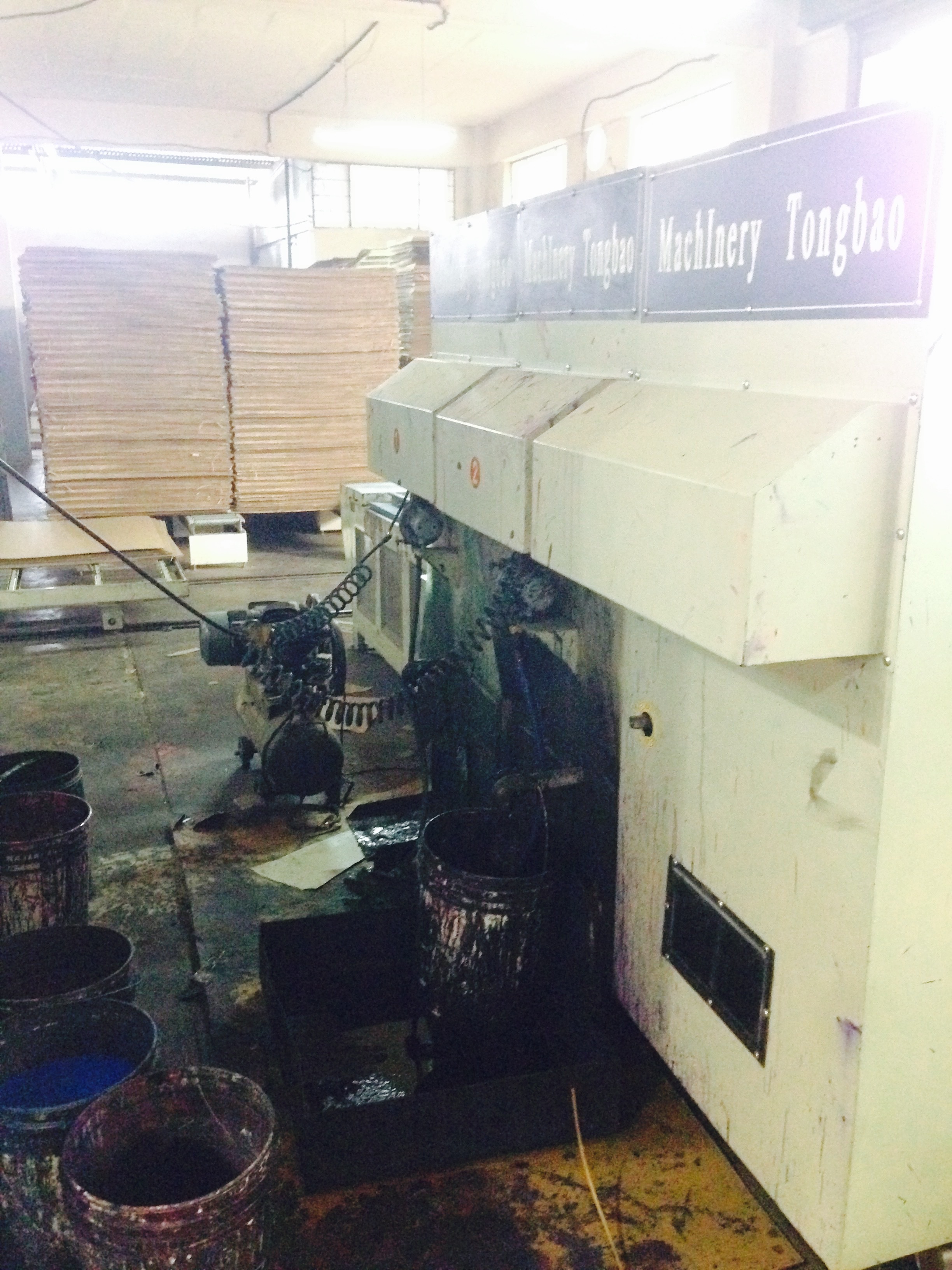 2 Color Printer Slotter - 2100x1500mm, Off-white | Plc Touch Panel, Synchronized Printing, Chain Feeding, Rotary Creasing, 0-0 Precision