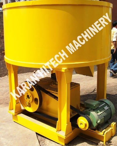 Flyash Mixer (Capacity- 700 K.g.)