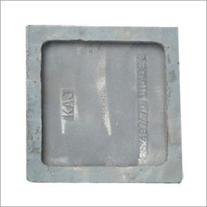 कास्ट आयरन मैनहोल कवर