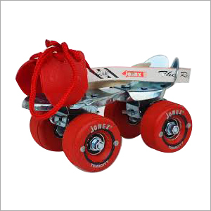 Jonex Tenacity Roller Skate एक उच्च गुणवत्ता वाली रोलर स्केट है जो आपको अद्वितीय संतुलन और गति का अनुभव देती है। इसके डिज़ाइन में आरामदायक बूट और मजबूत पहिए शामिल हैं, जो विभिन्न सतहों पर सुगमता से चलने की अनुमति देते हैं। यह विशेष रूप से खिलाड़ियों के लिए बनाई गई है जो खेल के प्रति गंभीर हैं और अपने कौशल को बढ़ाना चाहते हैं।