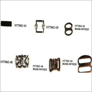 प्राचीन पीतल की बेल्ट बकल