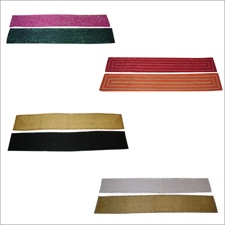 टेबल रनर मैट