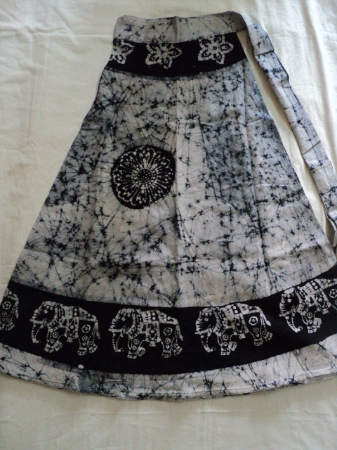 Black & Orange Cotton Batik Prints Med.size Skirts