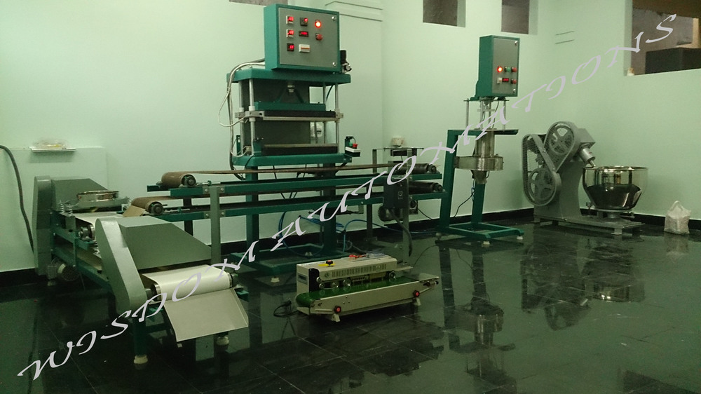 अर्ध स्वचालित आधी पकाई हुई चपाती बनाने की मशीन