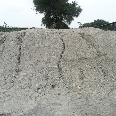 सफेद मिट्टी का टुकड़ा